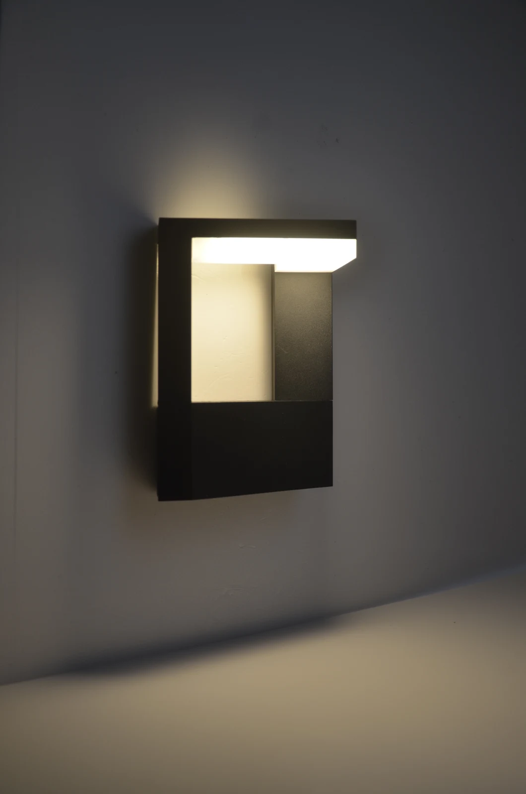 GD-ABX107-1 — Aluminium Garden Bollard Light