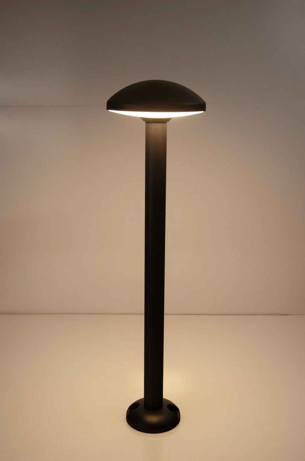 GD-ABX171-6-600 — Aluminium Garden Bollard Light