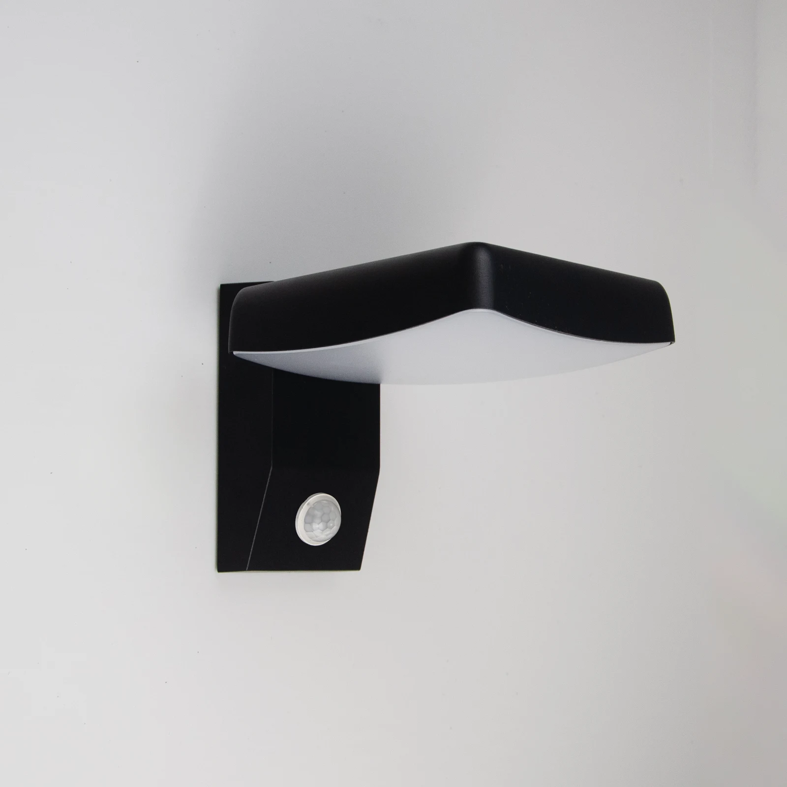 GD-AWX146-1B-SEN — Aluminium Outdoor Wall Light