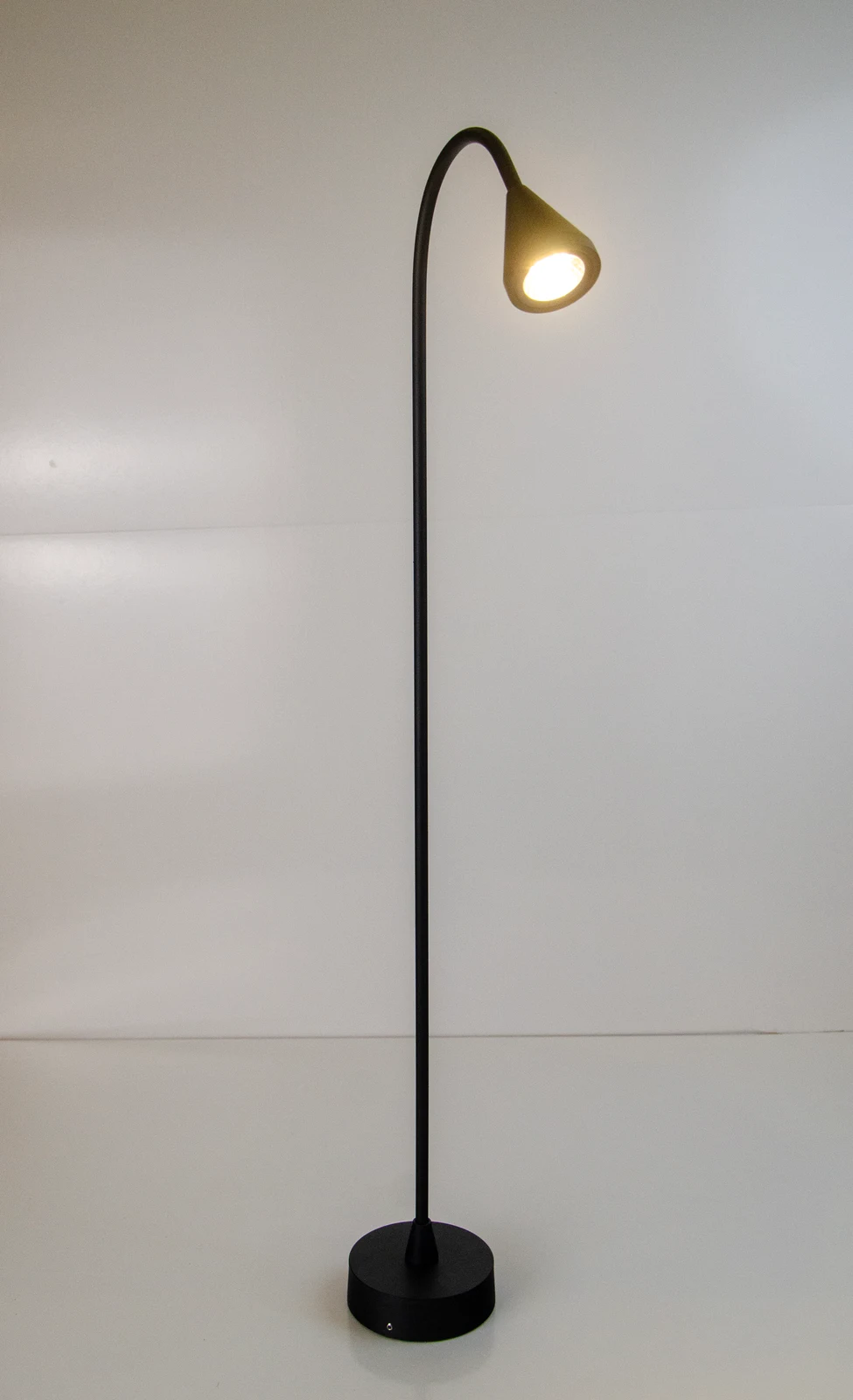 GD-AWX172-3 — Aluminium Garden Bollard Light