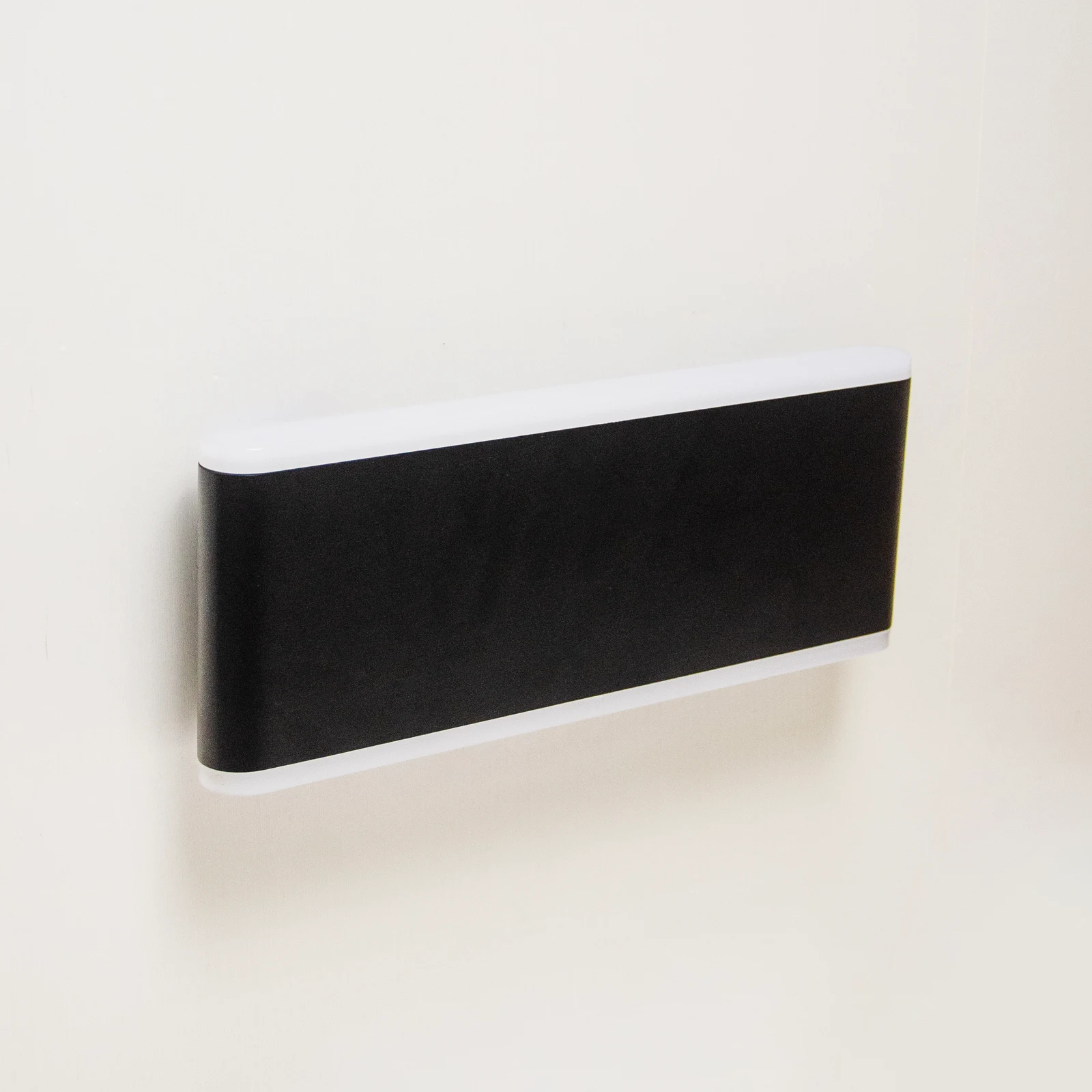 GD-AWZ04-PC — Aluminium Outdoor Wall Light