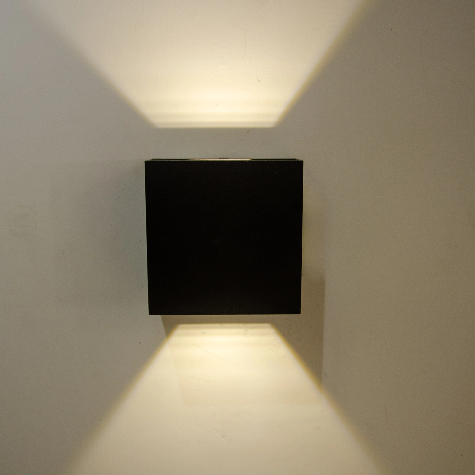 GD-BOX01 · black housing · selectable light effect 3