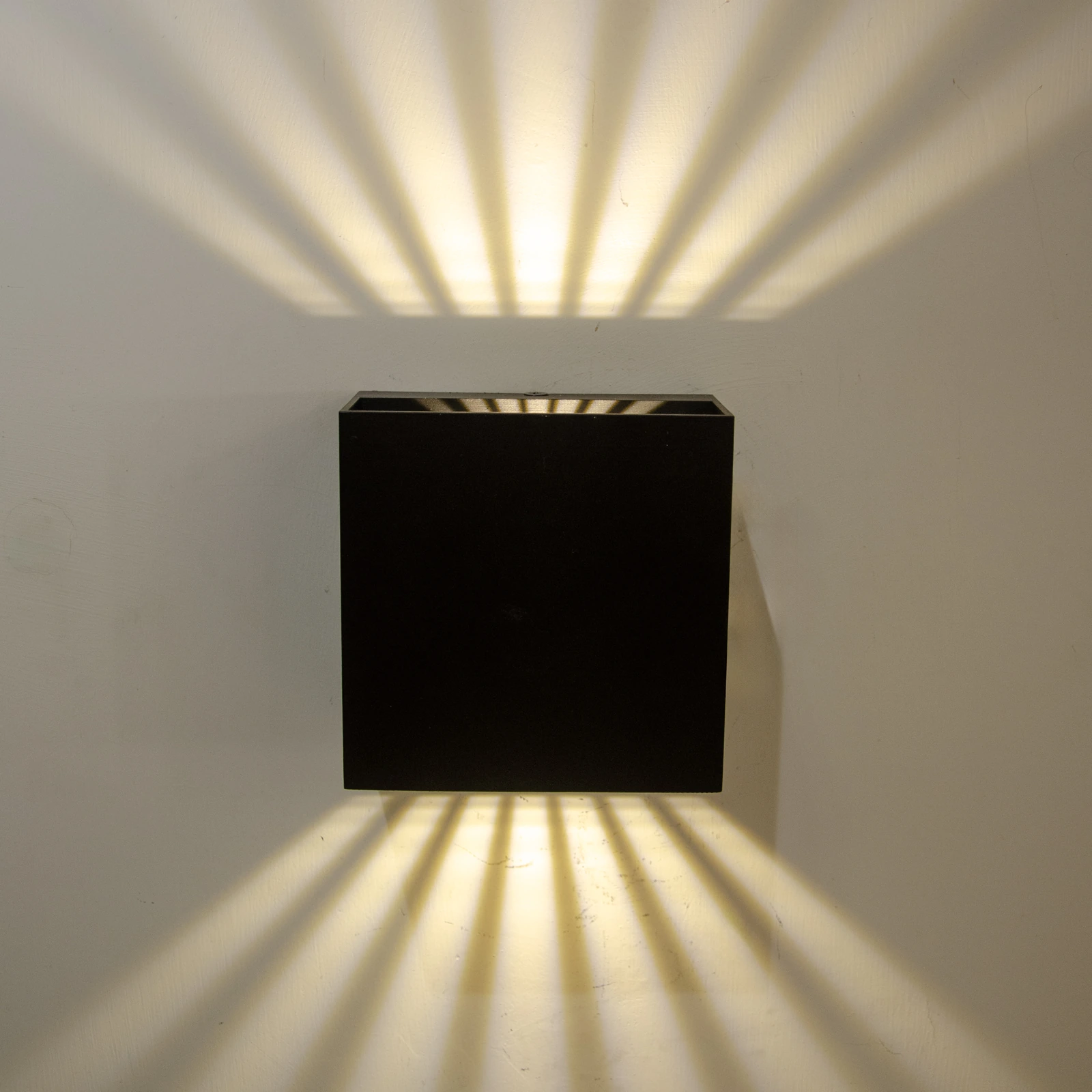 GD-BOX01 · black housing · selectable light effect 2
