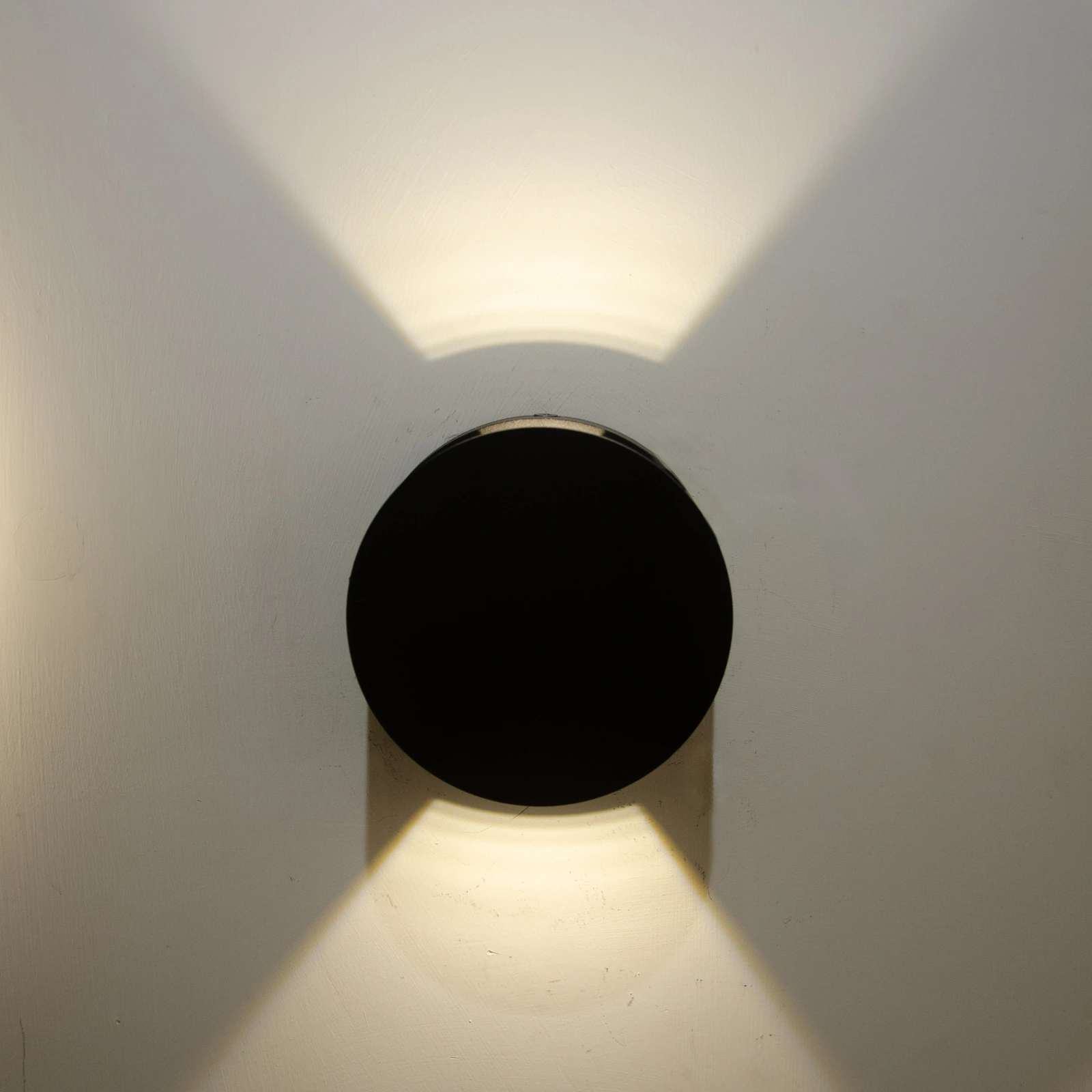 GD-BOX01-R · black housing · selectable light effect 2