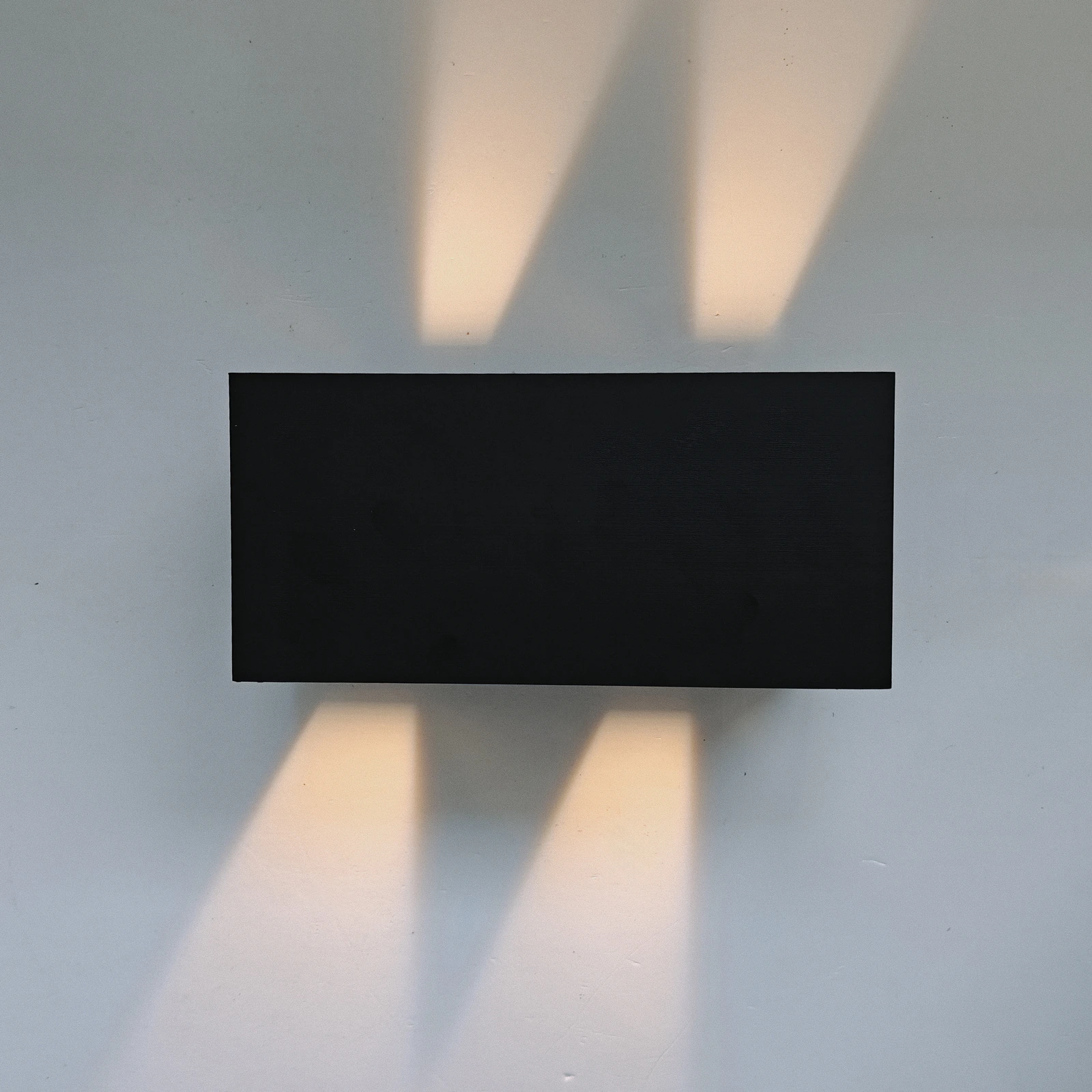 GD-BOX10-2 · black housing · light distribution