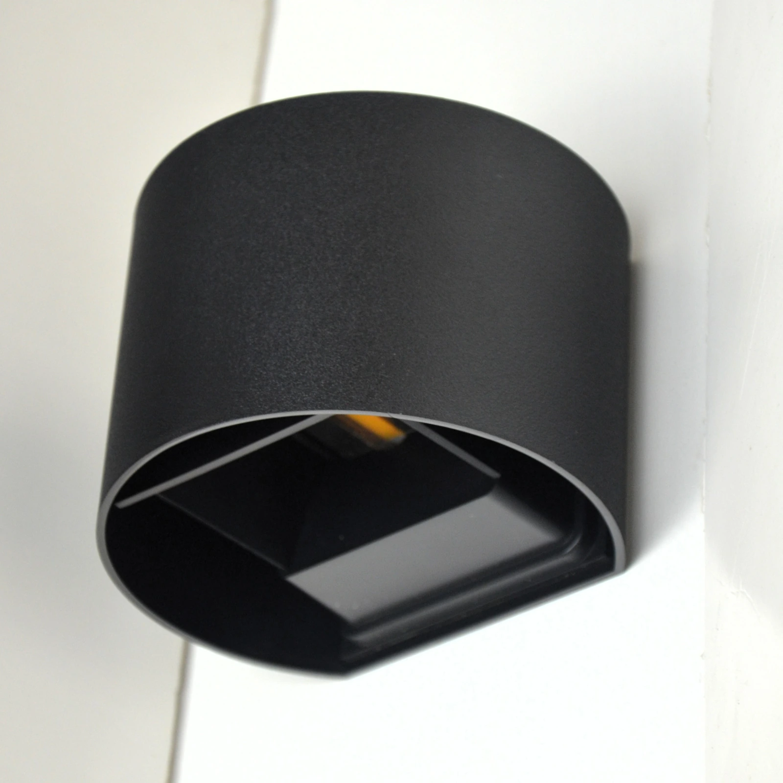 GD-BOX10-R · cuerpo negro · otro ángulo del producto