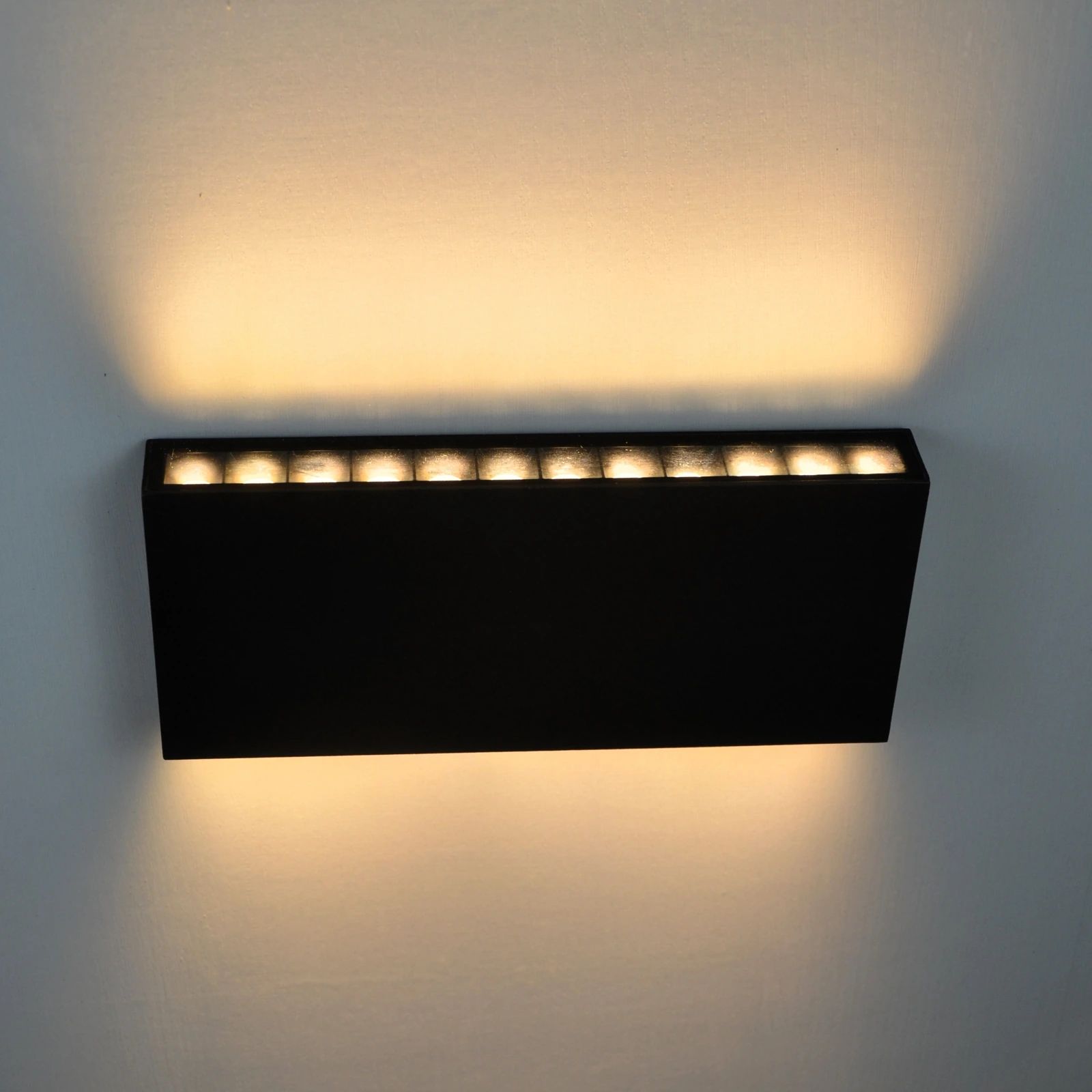 GD-BOX225 · black housing · light-on view