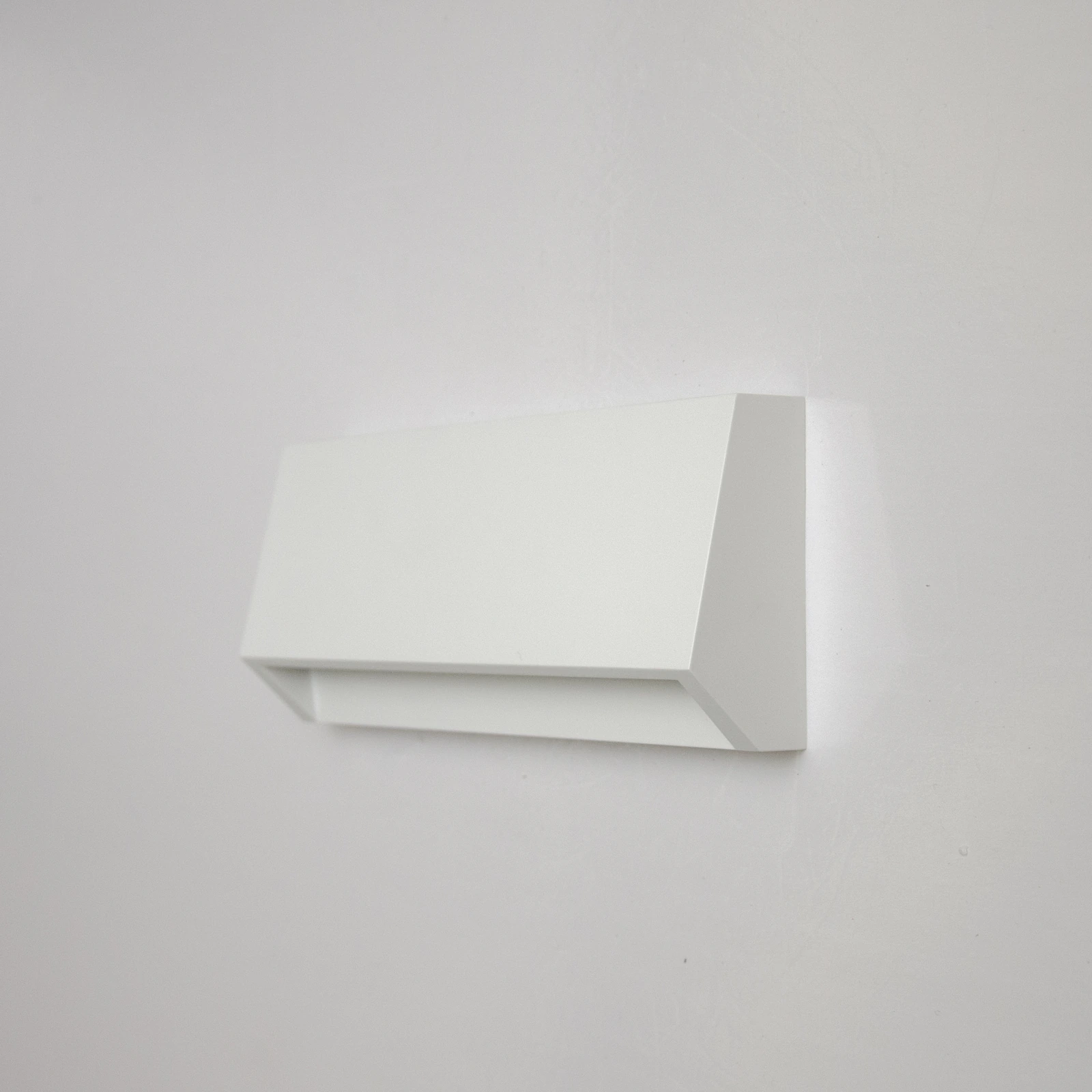 GD-PBL18 Luz de escalón rectangular con visera · Blanco