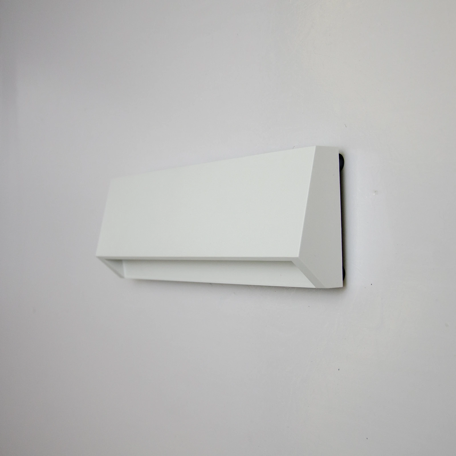 GD-PBL19 · cuerpo blanco · vista del producto apagado