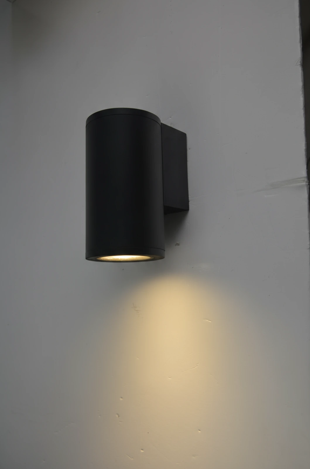 GD-PUD022-1 · cuerpo negro · vista encendida