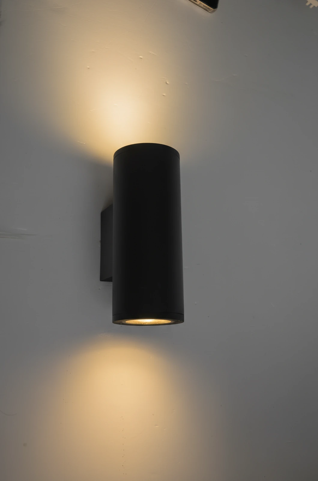 GD-PUD022-2 · cuerpo negro · vista encendida