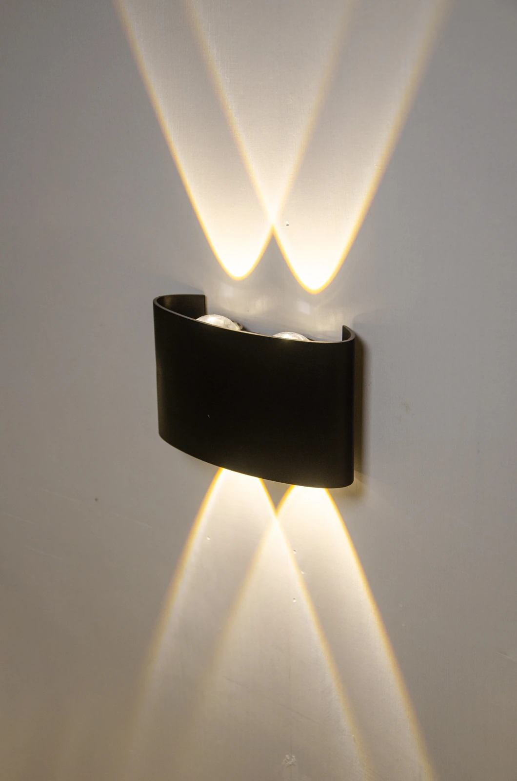 GD-PUD06 · black housing · light-on view