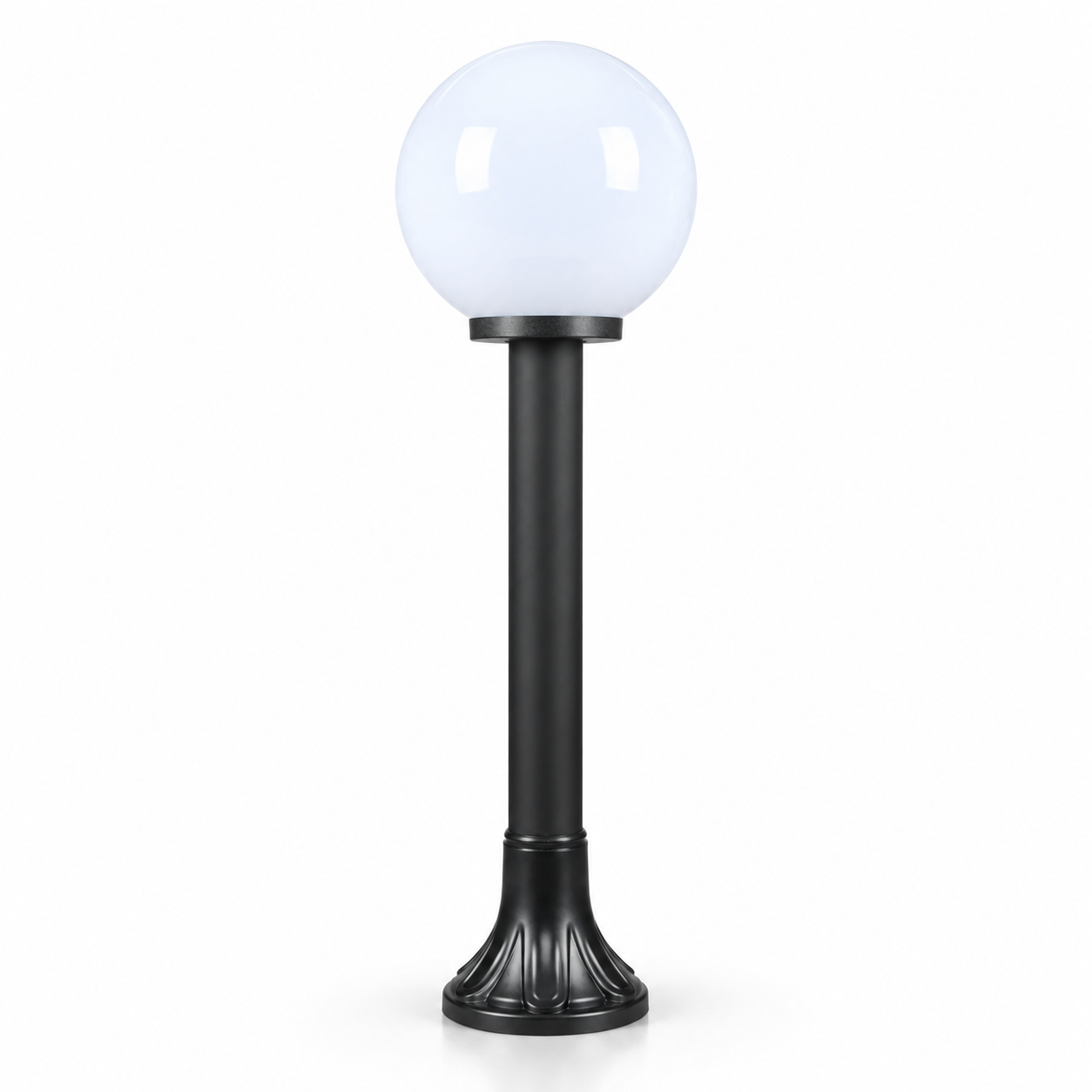 GD001-B-250-500MM-POST 250 mm PMMA Globe light with 500 mm post · Semi-opal