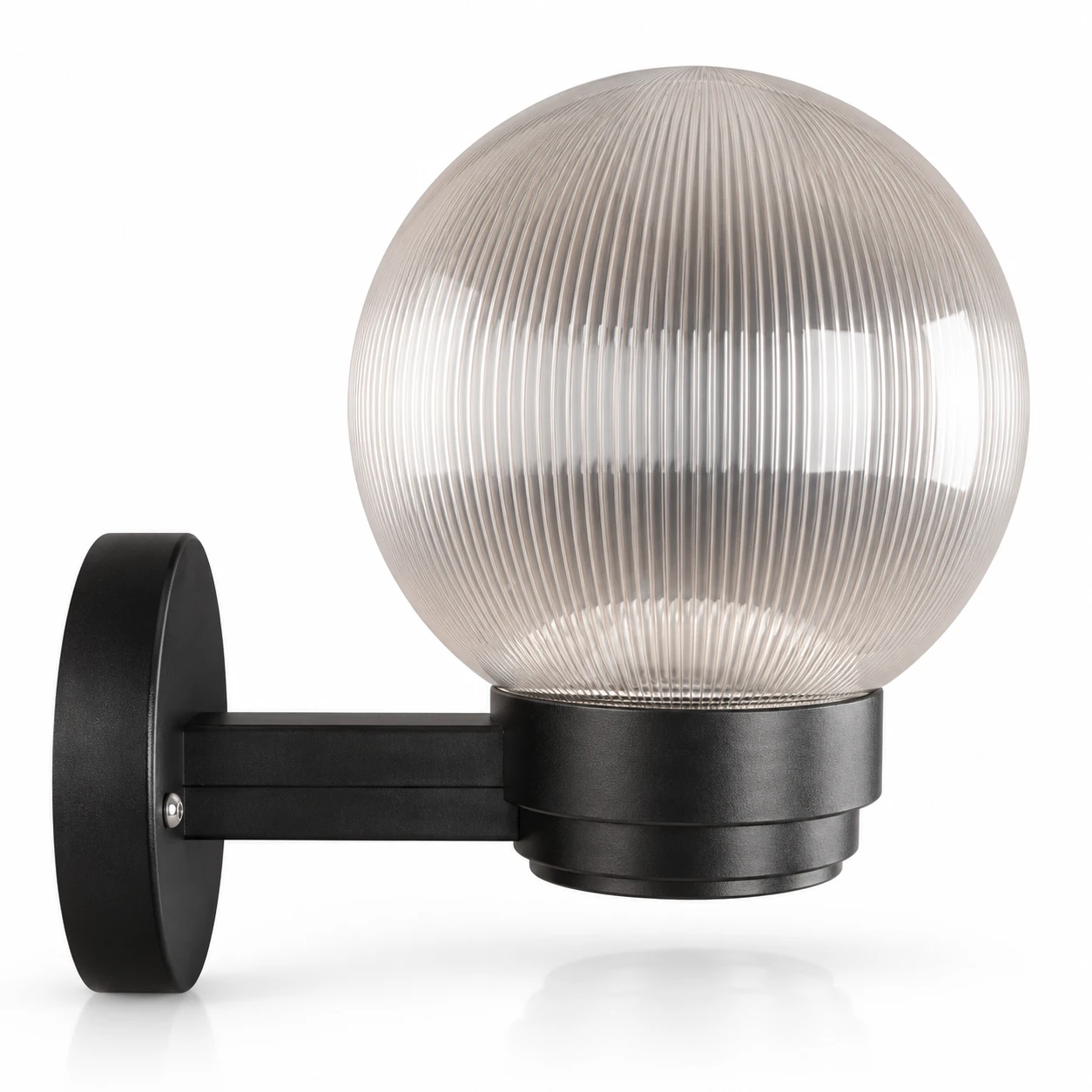 GD001-S-150-W2 150 mm Globe PMMA shade with W2 wall mount · Clear prismatic