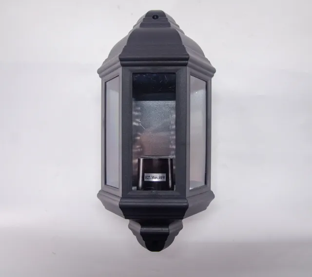 GD-PW031-E27 — Tall heritage lantern wall light