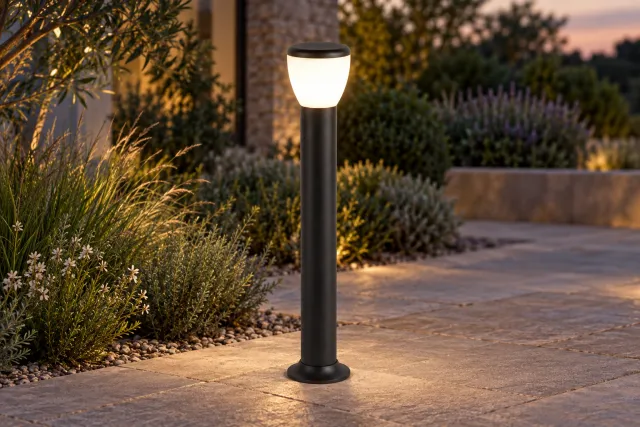 GD-BL012-2-800 — Tapered Opal Garden Post